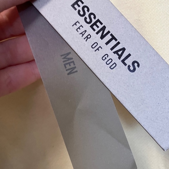 NWT Essentials Fear of God Men's Yellow Crew Sweater - Picture 5 of 10